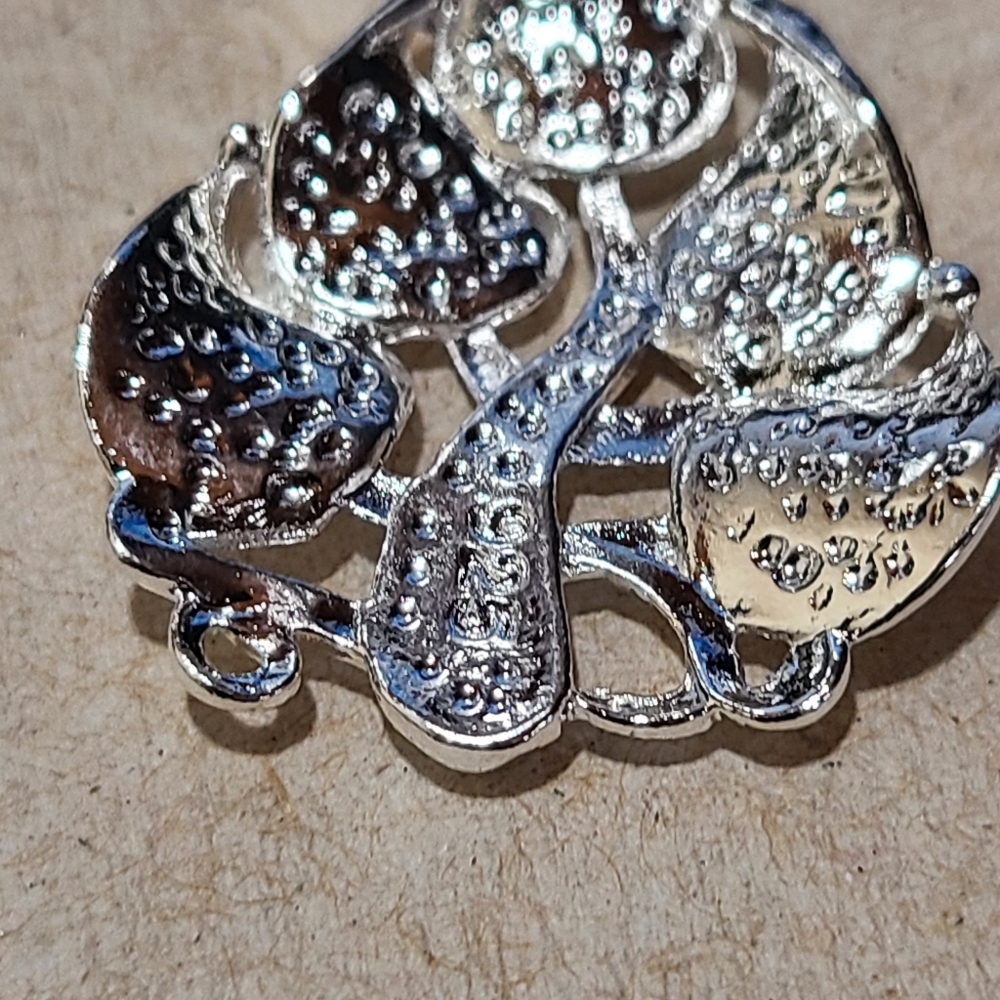 Silver leaf tree charm - Picture 7 of 16